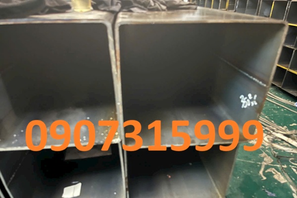Thép hộp 350x350x6x6000mm / Thép hộp 350x350x6x12000mm Thép hộp 350x350x6x6000mm / Thép hộp 350x350x6x12000mm